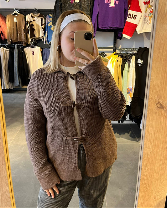 Acı Kahve Düğme Detaylı Kadın Hırka