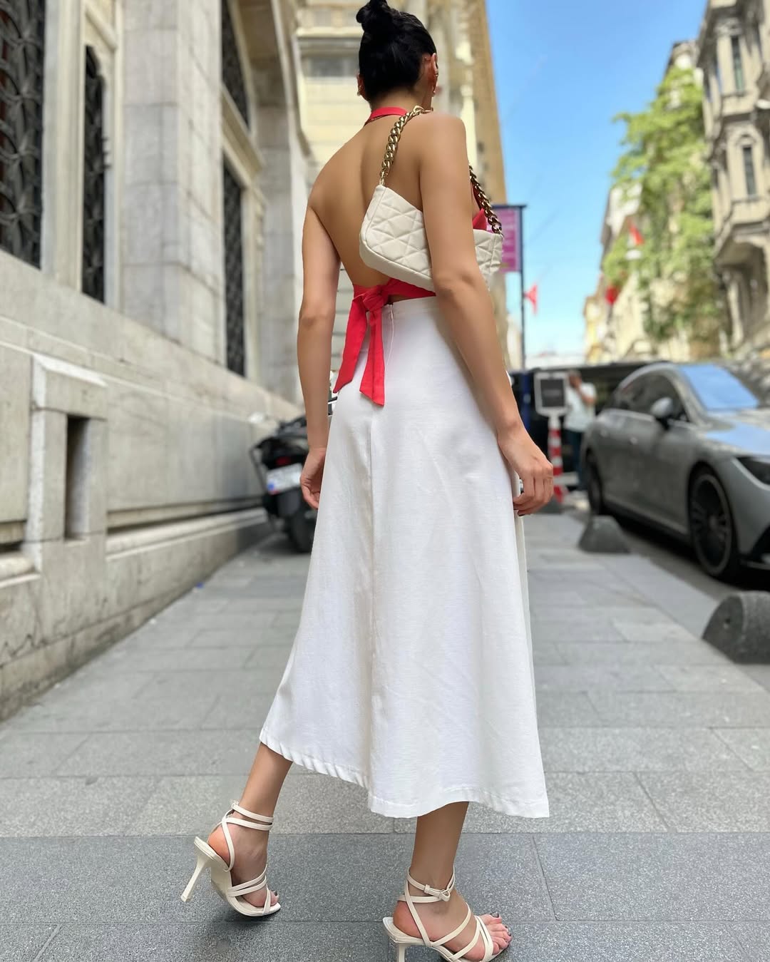 #lalebaskılı #çiçekdesenli #ceplietek #kadınetek #şıketek #günlükstil #kadınmoda #fashion #trend #stil