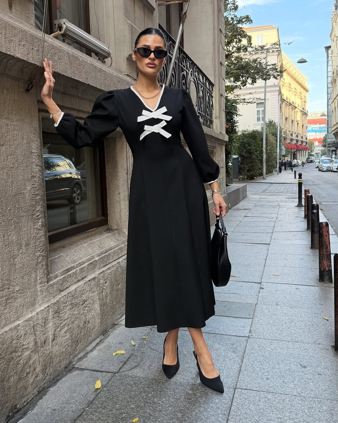 #siyahelbise #balonkol #kurdeledetaylı #poliviskon #kadınelbise #şıkelbise #kadınmoda #fashion #trend #stil