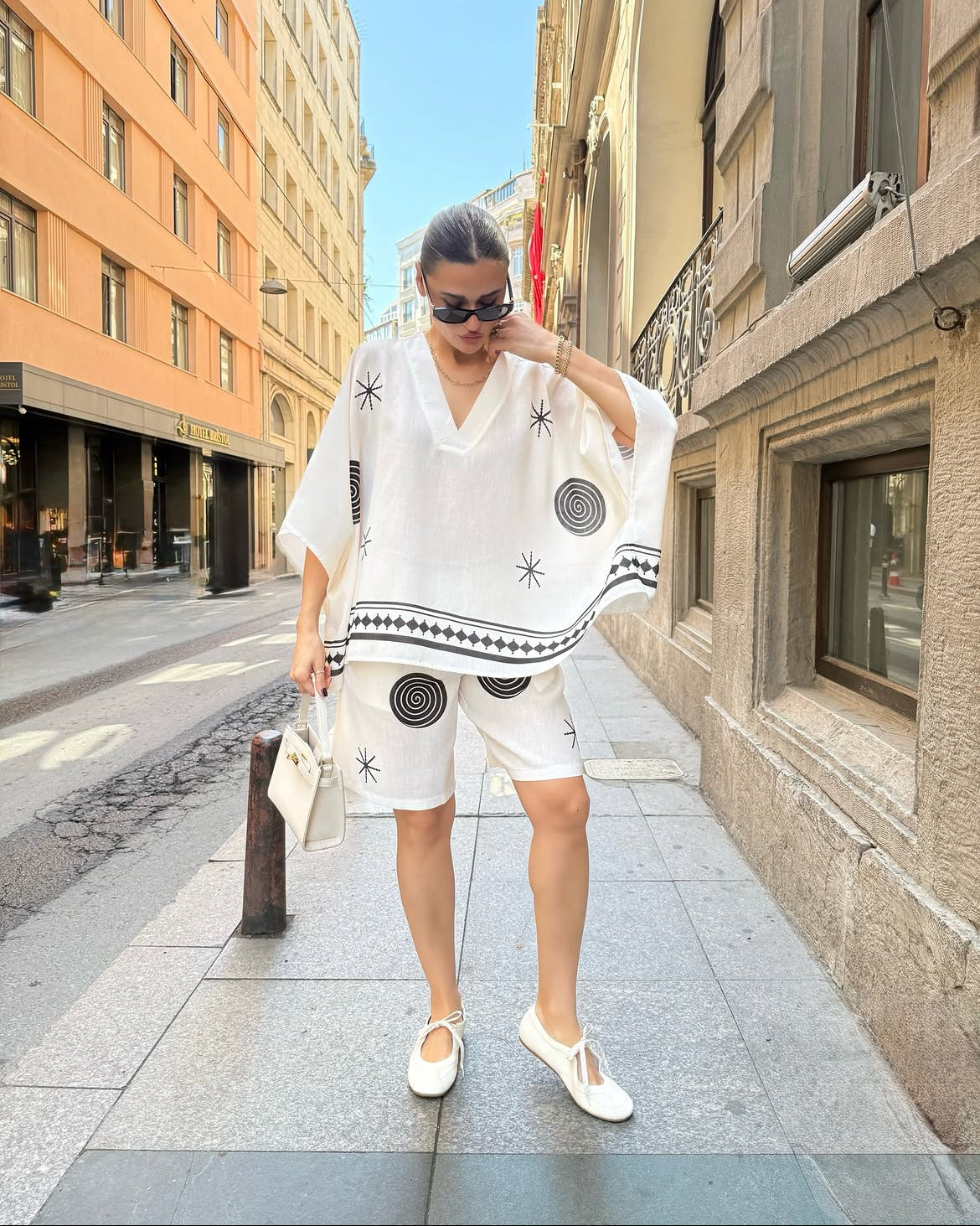 #siyahtakım #ketentakım #pançotakım #şorttakım #kadıntakım #yazlıkgiyim #kadınmoda #rahatstil #fashion #stil