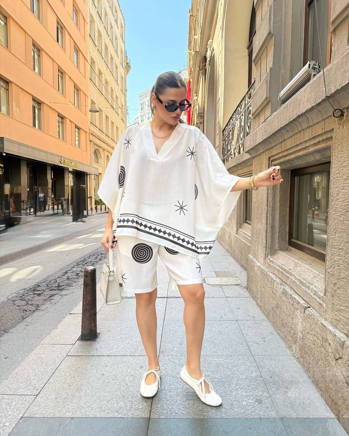 #siyahtakım #ketentakım #pançotakım #şorttakım #kadıntakım #yazlıkgiyim #kadınmoda #rahatstil #fashion #stil