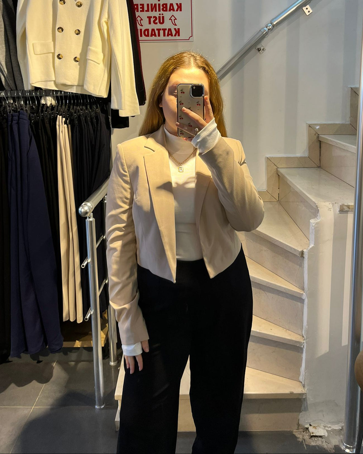 Kısa Krem Renk Blazer Ceket