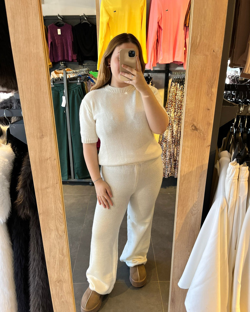 Ecru Short Sleeve Women's Two-Piece Knit Set
