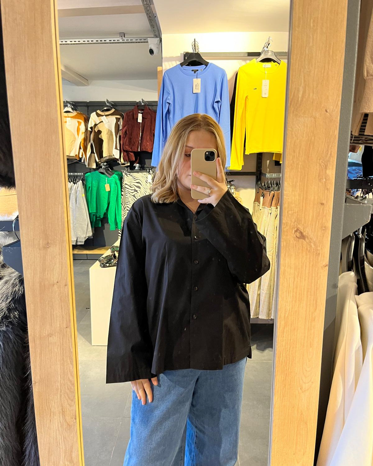 Black Poplin Fabric Oversize Women's Shirt