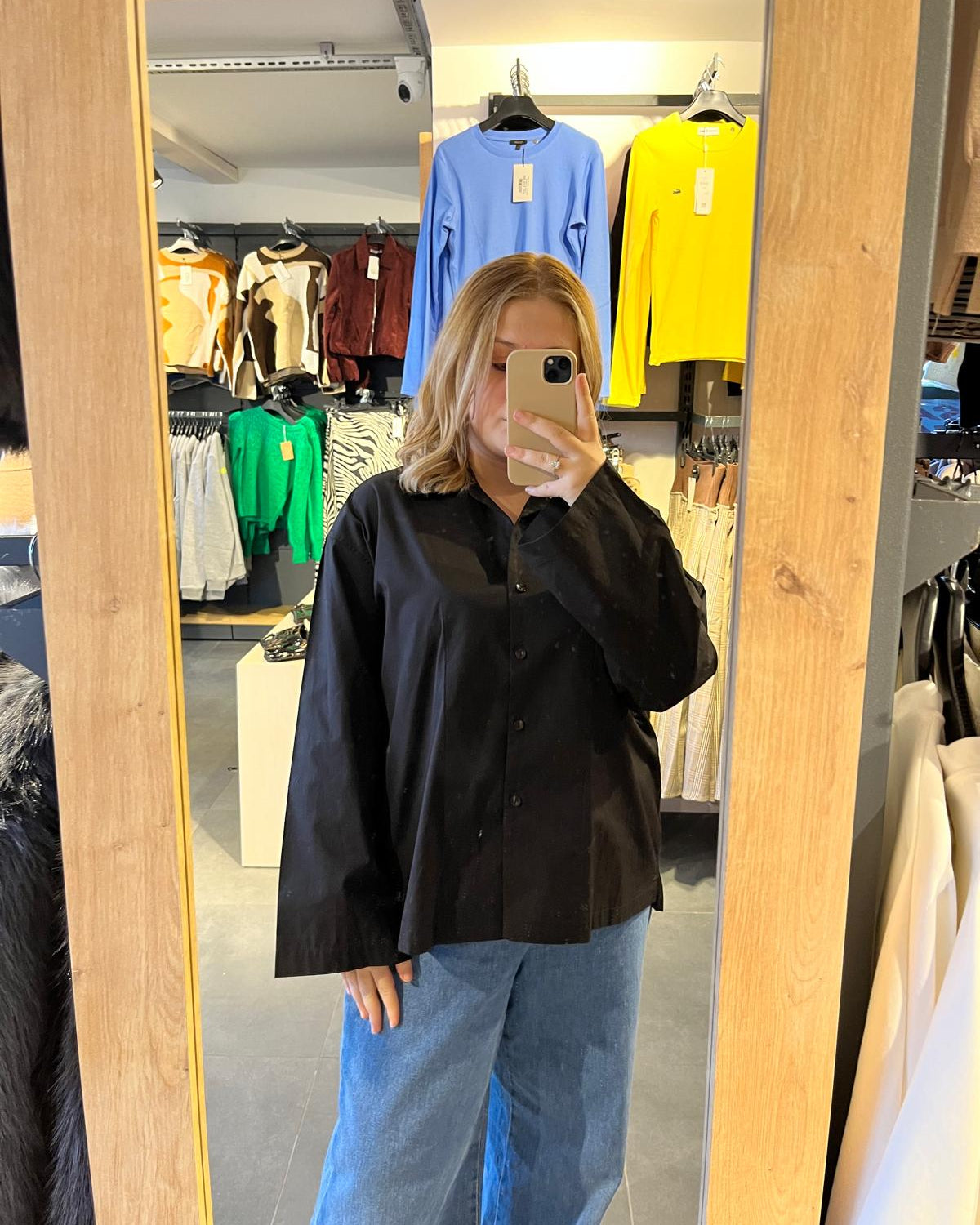 Black Poplin Fabric Oversize Women's Shirt
