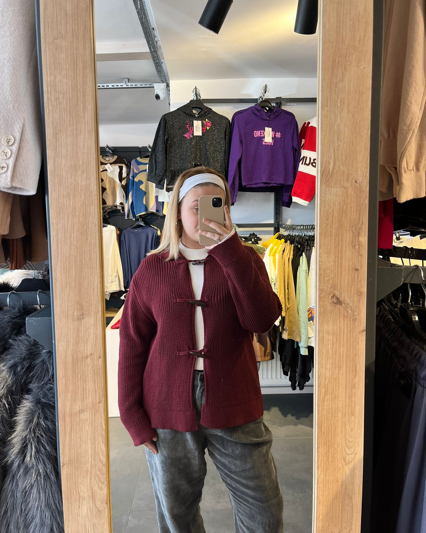 Bordo Düğme Detaylı Kadın Hırka