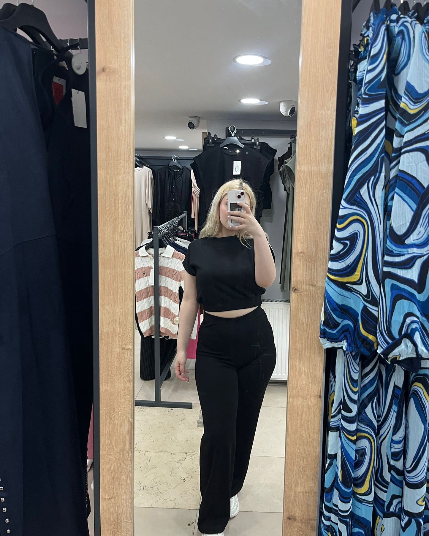 #siyah #takım #modaltakım #kadınmoda #rahatstil #şıkkombin #trend #stil #yazlıkstil #kombin