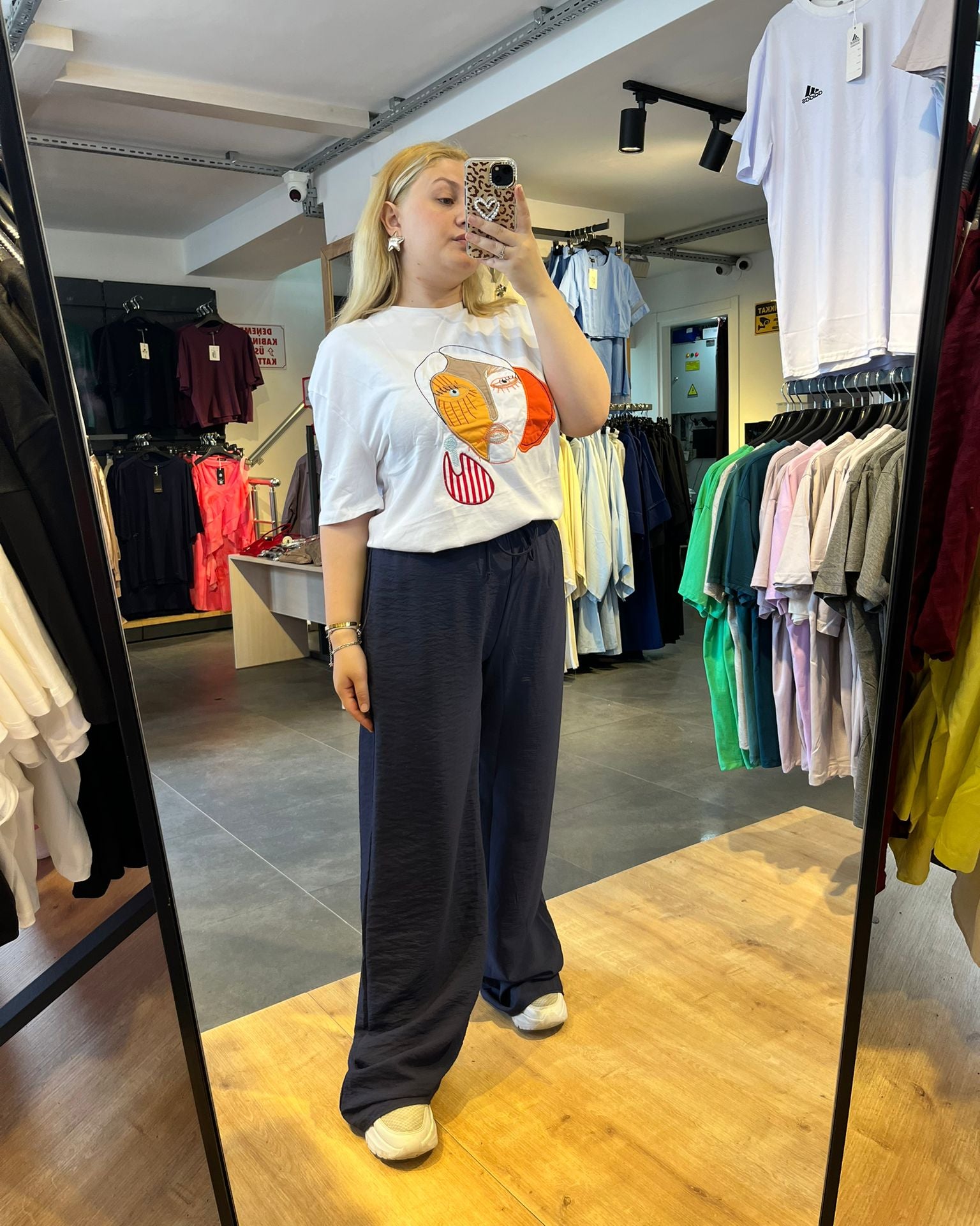 #lacivert #tensel #palazzo #pantolon #kadınmoda #şıkkombin #rahatstil #trend #stil #fashion