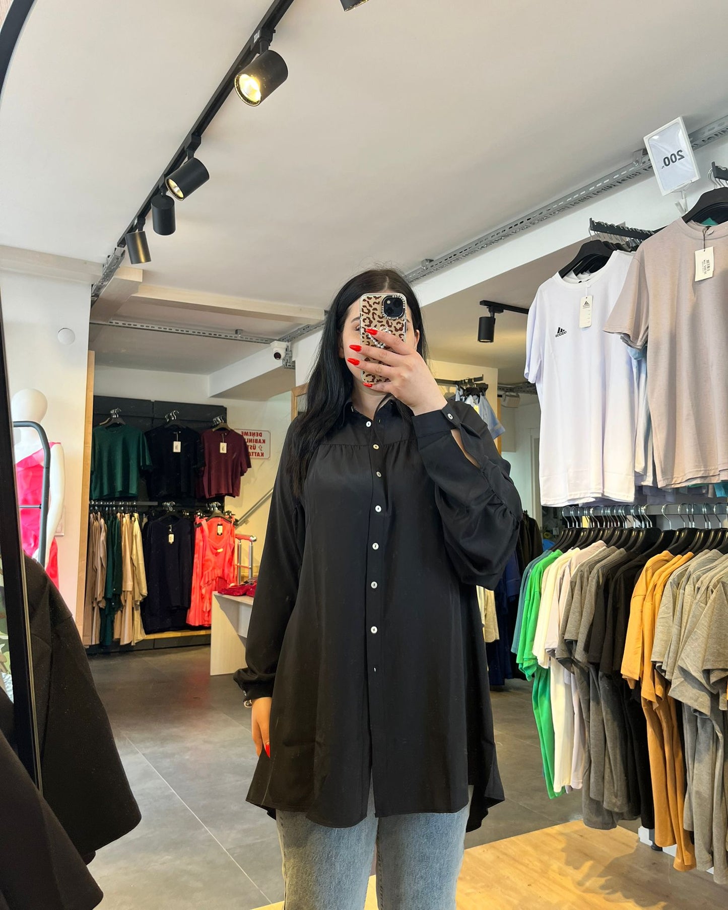 Siyah Likralı Şifon Kumaş Kadın Tunik
