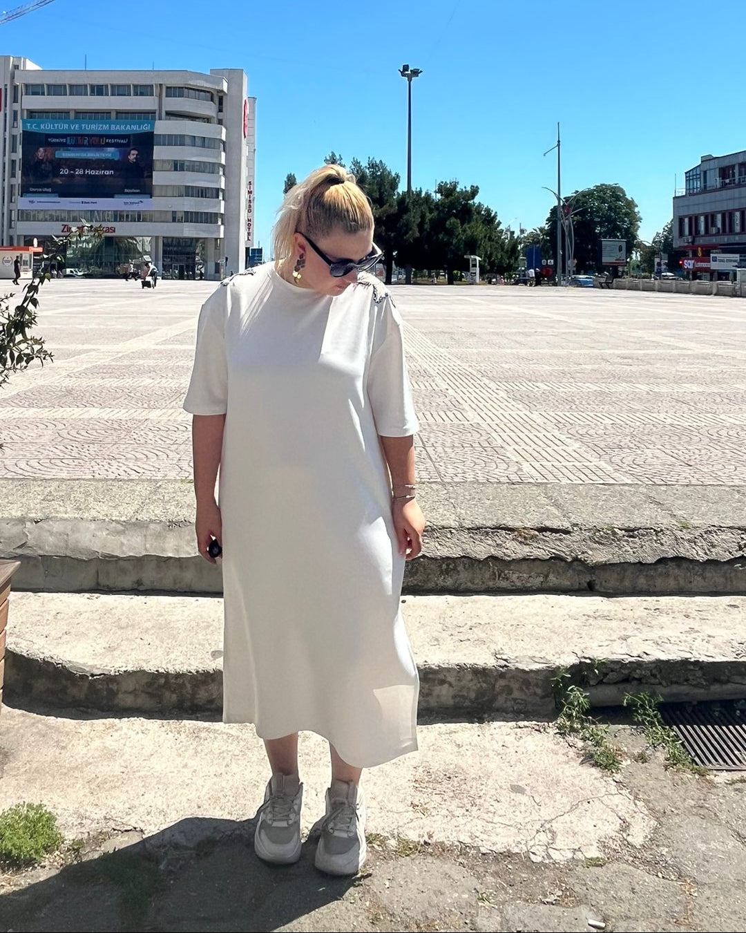 Omuz Boncuk Detaylı Salaş Penye Kadın Elbise (S-M-L-XL Beden | Rahat & Şık Tasarım)