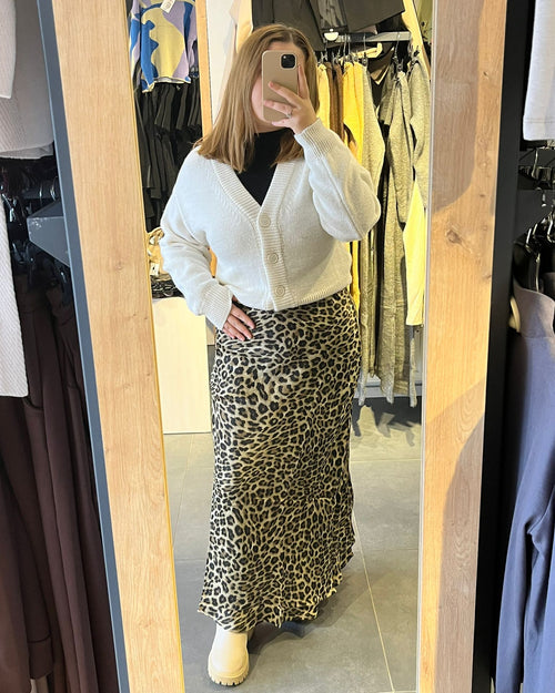 #leopar #satenetek #kadınetek #desenlitek #trend #şıkkombin #feminen #stil #kombin #moda