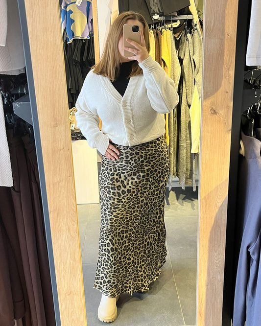 #leopar #satenetek #kadınetek #desenlitek #trend #şıkkombin #feminen #stil #kombin #moda