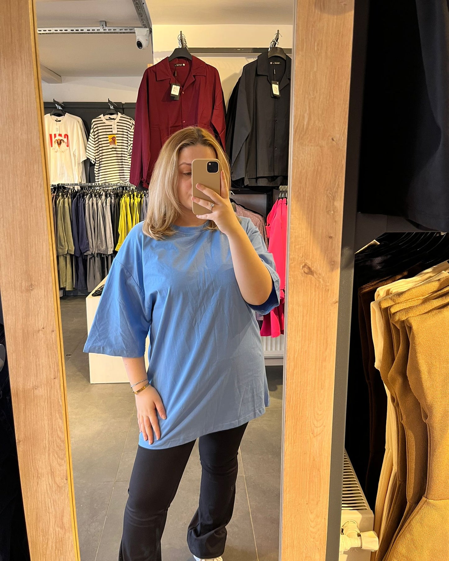 #mavi #oversize #tshirt #streetwear #unisex #rahatstil #trend #günlükkombin #stil #kombin