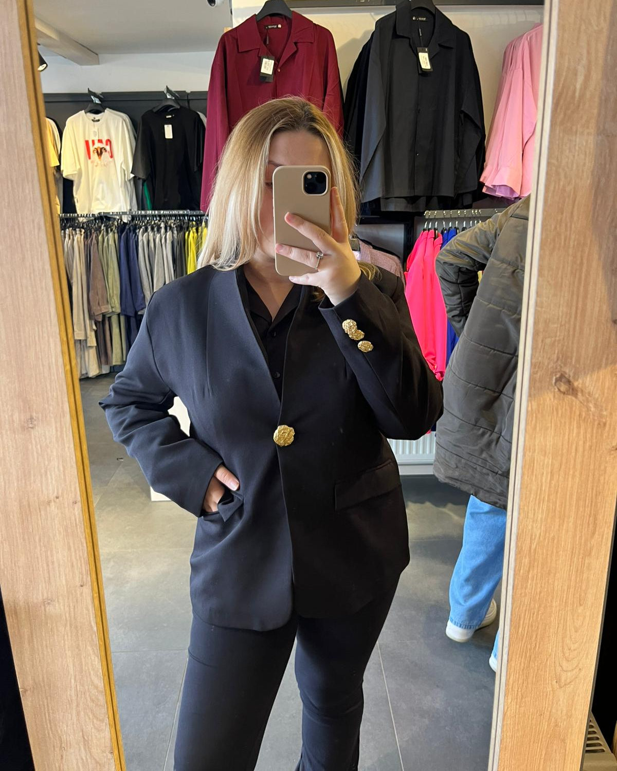 #blazerceket #siyahceket #kadınmoda #kombinönerisi #şıkstil #butikürün #moda2026
