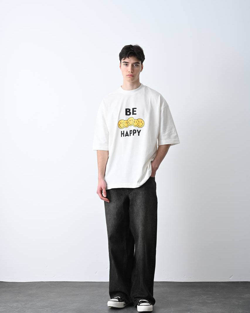 #oversize #beyaz #unisex #nakışlı #basic #streetwear #tshirt #trend #rahatstil #kombin